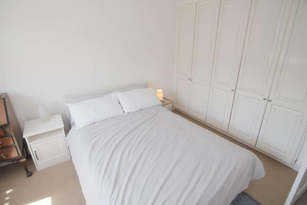 Secluded Central 2 Bed Flat Stratford-upon-Avon Exterior photo